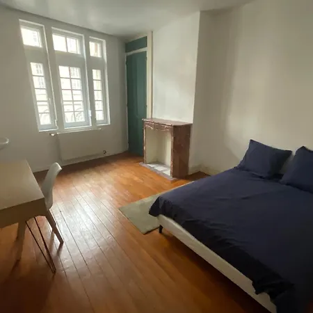 Ancienne Maison De Maitre Homestay *